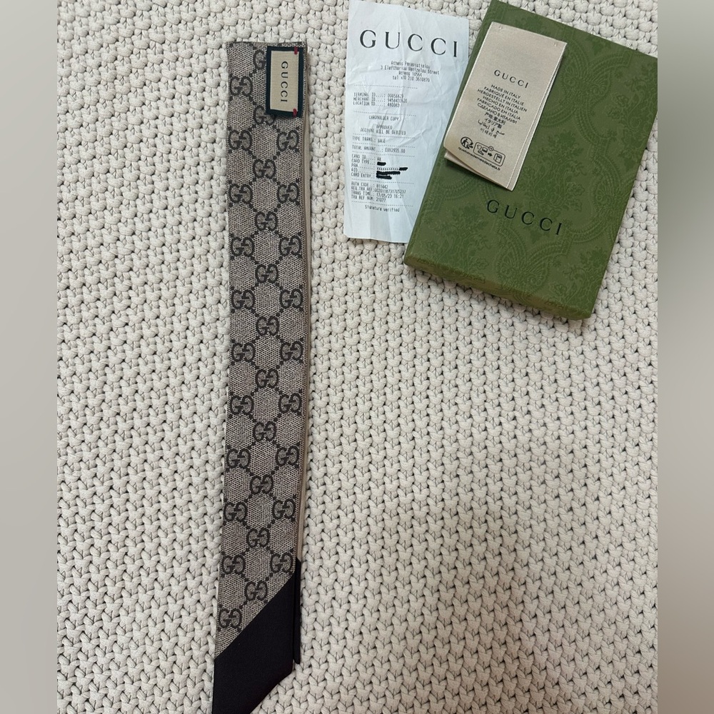 🧣✨Authentic Gucci Printed silk twill neck bow reversible - 🆓 SHIPPING - Picture 5 of 9